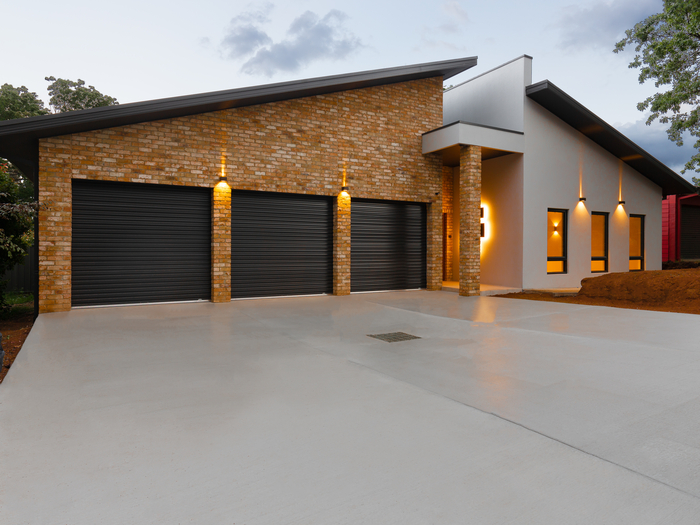 Concrete driveway installation in Frisco